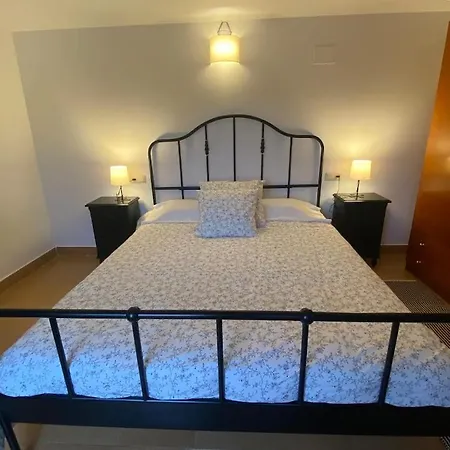 Allyson Nocleg ze śniadaniem 3*