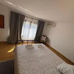 Villa Allyson Boutique Guesthouse 住宿加早餐酒店 滨海略雷特