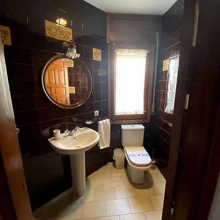 Allyson לינה וארוחת בוקר