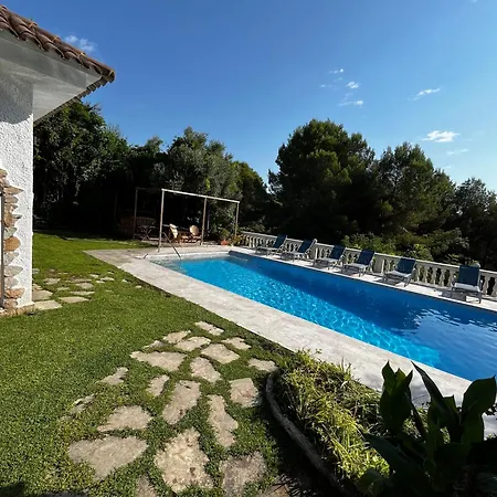 Allyson לינה וארוחת בוקר 3*